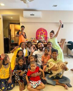 Parag Tyagi Instagram - दुर्गा अष्टमी की ढेर सारी शुभकामनाएँ। जय माता दी। 

#navratri #festivevibes #festival #jaimatadi #mana #gratitude #blessed #love