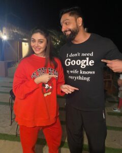 Parag Tyagi Instagram - #nocaptionneeded 
.
.
.
#weekendvibes #saturday #fun #couplegoals #winter #evenings #love #instadaily #pic