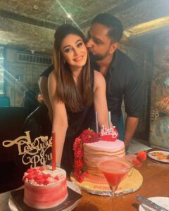 Parag Tyagi Instagram - You filled my heart with so much joy with your wonderful birthday wishes.
Reason for all my laughter and smiles on my day is just because of immense love & affection from all of you. 
It really means a lot to me. 
A big thank you to all of you!!!
❤️❤️❤️

#birthdaygirl #gratitude 
.
.
.
#birthdaygirl #positivity #goodvibes #happiness #joy #blessed #thursday #pic #celebration #love #instapic