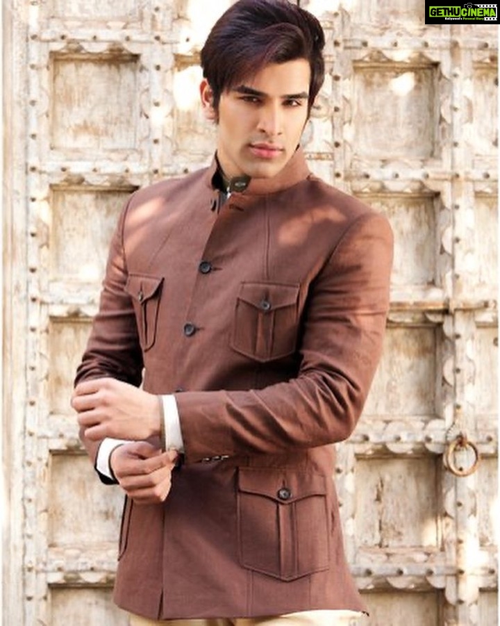 Paras Chhabra Instagram - Sharing few old pictures coz new content aane mein time hai…. #throwback #2012 #modellingdays #supermodel #paraschhabra #parasarmy #biggboss #splitsvilla5winner
