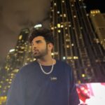 Paras Chhabra Instagram - Downtown Dubai 💰💸 Lurid x Abra ka Dabra @pitch.gray @collectlurid #paraschhabra #parasarmy #downtowndubai #dubai #burjkhalifa