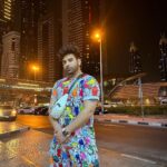 Paras Chhabra Instagram - Things i wish you knew 💫 Clothing- @urban_pitara Styling- @thestylefinesse #paraschhabra #parasarmy #dubai #burjkhalifa #downtowndubai #style #clothing #streetstyle Burj Khalifa By Emaar