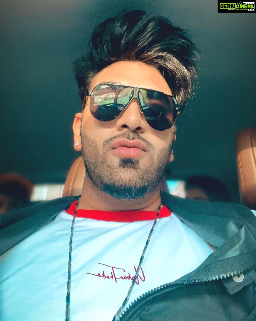 Paras Chhabra Instagram - Stay safe guyzzzzzz..... 🙏 #staysafe #covid_19 #paraschhabra #parasarmy