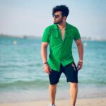 Paras Chhabra Instagram - Style में रहने का | 👌😎 Clothing by @urbantheka Clicked by @doprahularora #paraschhabra #parasarmy #biggboss #green #beach #dubai #style #photography📷 #instadaily #instapic #instashot Dubai, United Arab Emirates