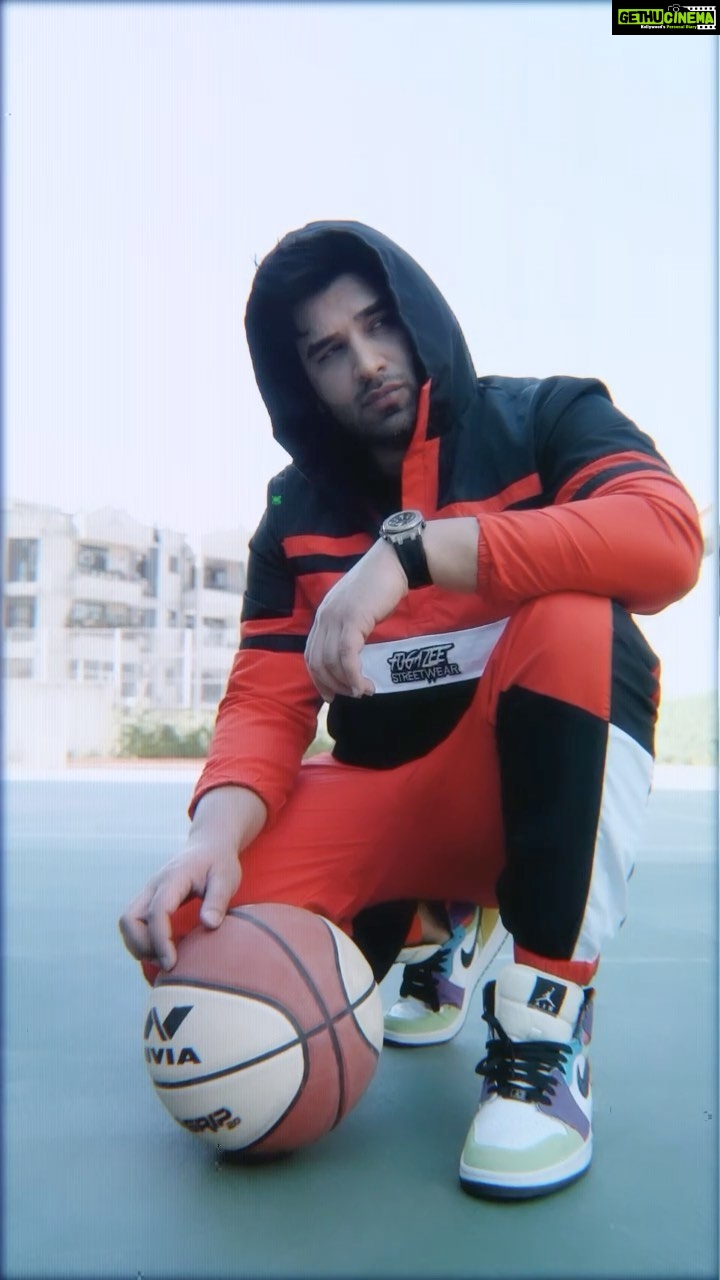 Paras Chhabra Instagram - Fugazee street style 👕 @fugazeeinc Reel by @pitch.gray #paraschhabra #fugazee #style #video #instavideo #reelsinstagram