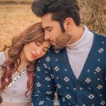Paras Chhabra Instagram – #ranglageya coming soon
❄☃️ @officialmahirasharma
@danishrenzu
@saregama_official
@buntybainsproductions
@aamir_bashir_
#paraschhabra #mahirasharma #pahira #parasarmy #mahirians #biggboss #kashmir #winter