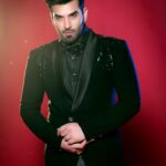Paras Chhabra Instagram - Shoot for @fablookmagazine Styled by @milliarora7777 @mininarula02 @stylescape__ Wearing @bespokebysumitgrover Shot by @shivamduaphotography #paraschhabra #actor #bollywood #television #biggboss #swag #fanlove #parasarmy #pahira #artistsoninstagram #abscenepaltega Mohali, India