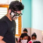 Paras Chhabra Instagram - Masks can hide the face, but not the warm hearts and twinkle in the eyes. Rakhi for me is about being there for each other, in prayers, in wishes and in deeds. Warms my heart to have shared some time with these young minds of @dreamgirlfoundationngo Wishing everyone a very Happy RakshaBandhan! Dream Girl Foundation Social handles : LinkedIn: https://www.linkedin.com/company/dreamgirlfoundation/ Insta : https://www.instagram.com/dreamgirlfoundationngo/ Fb : https://www.facebook.com/dreamgirlfoundation Production by @thenuclearfactory Goodies sponsored by @guptavinay013 @tarzproductions Gifts by @goclickofficial Masks by @mixnmuse Happy moments captured by: @kush__stop @ashish_sahani14 #rakshabandhanspecial #rakshabandhan #ngo #dreamgirlfoundation #brotherhood #realove #nofilter #togetherness❤ #suraksha #rakhi #qualitytime #spendingtimetogether #love #care #fightcorona #safety