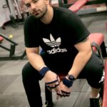 Paras Chhabra Instagram - I’m not here to talk.... let’s be practical... 10 days leaning target 🎯🏋️‍♀️ #gym #gymming #cardio #workout #running #mohali #chandigarh #punjabi #punjab #addidas #paraschhabra #abrakadabra #diet #cleaneating #pahira #parasarmy #biggboss Mohali, India