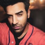 Paras Chhabra Instagram - I vibe different 😉 #abrakadabra#paraschhabra#keepwatching#mujhseshaadikaroge#voot#abrakadabraparaschabbra#bb13 Edited by @ajitsoniphotography