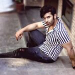 Paras Chhabra Instagram - वो पूरी life अपनी image बनाने में रह गए… और हम पूरी gallery बना गए …🤟😈