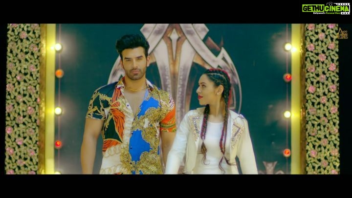 Paras Chhabra Instagram - @jennyjohalmusic I am obsessed with this song... Strong voice... 🤟😈