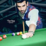 Paras Chhabra Instagram - मेरे खून में दाैडती हैं, जीत…. 🤟😈 Photographer:- @riyabajaj_photography Stylist:- @medhavi.mehta Costume:- @label.mae @Francobrueli Studio:- @snowball.studios @studio4mumbai #photography #photoshoot #folio #paraschhabra #ruthless #king #mtv #instagram #instashot #instapic #pictures #pics #suit #tie #photoshop #lightroom #closeup #goodlooks #jaishivshankarshambhoo Snowball studios
