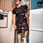 Paras Chhabra Instagram - If you want to stand out in the crowd.Get to www.fugazee.com and be rest assured for unique Streetwear that would make heads turn.Check out this amazing patched Summer suit from @fugazeeinc #style #streetstyle #fugazee #favourite #paraschhabra #mtv #splitsvilla #ruthless #king #raavan #aaghori #duryodhan #teji #acror #superman #instapic #instagram #instashoot #pictures #pics #jaishivshankarshambhoo #😎 Fugazee