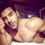 Paras Chhabra Instagram - Good night Chandigarh 🤟😎 #goodnight #paraschhabra #ruthless #king #relationshit #instagram #superman #newbeginings #bliss #blessed #instapic #instashot #pics #pictures #body #barebodyshot #decent #sexy #onthemaking #jaishivshankarshambhoo #😎