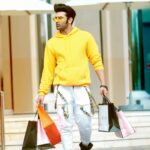 Paras Chhabra Instagram – Ever so comfortable from the house of Fugazee.Check them out at @fugazeeinc for some amazing Streetwear #fugazee 🤟😈
And my new look from upcoming song “ATM” sung by @ramjigulatiofficial releasing soon
Music studio @zeemusiccompany 
Video by @unitedwhiteflag 
Director @ramjigulatiofficial 
DOP @doprahularora 
Female actor @nehamalik335
Styling by @dhartigulati Dubai, United Arab Emirates