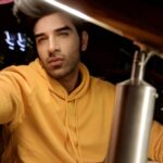 Paras Chhabra Instagram - Bhaav hum dete nahi aur akad hum sehte nahi... 🤘😈 #paraschhabra #ruthless #king #selfienation #life #follow #instagood #fun #face #instaphoto #me #selfie #pretty #love #followme #igdaily #instalove #instaselfie #self #portrait #selfies #instamoments #hair #selfietime #eyes #handsome #splitsvilla #😈