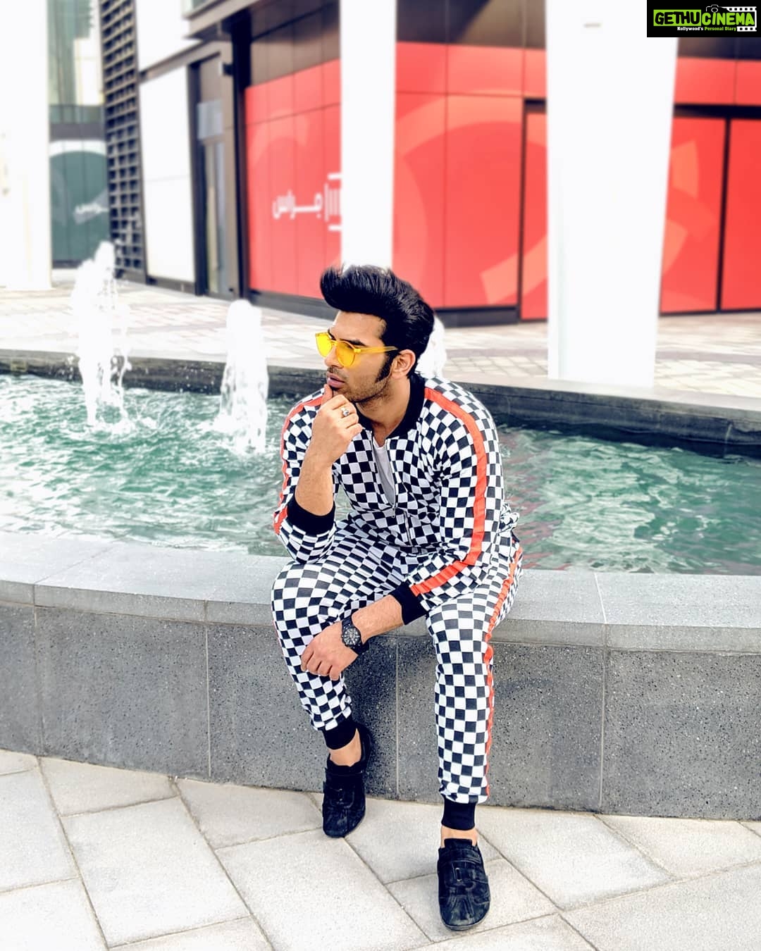 Paras Chhabra Instagram - We are the millennials.We are here to make a mark.Fugazee is making sure we look great while we are at it.Check out the best track suit in their lineup this Season #fugazee #streetwear #tracksuit #paraschhabra #splitsvilla #mtv #king #collaboration #dubai #shoot #travel #photography #johnybravo #swag #dapper @fugazeeinc Blue Waters Dubai