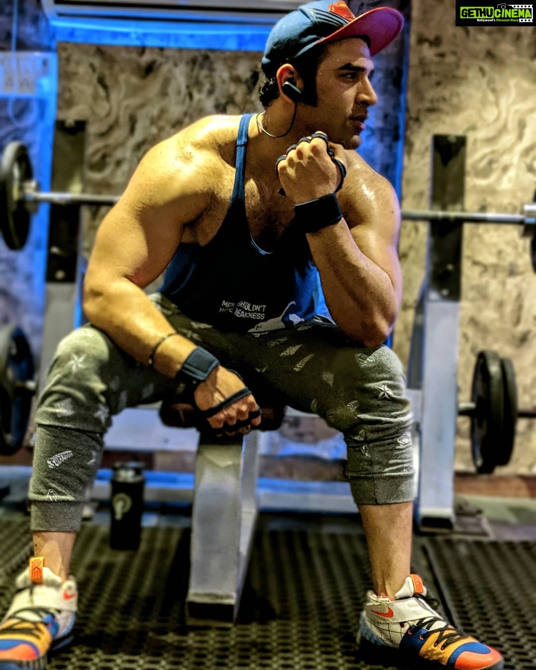 Paras Chhabra Instagram - Gym+desighee+pranthe+size 😈😍😋 #ruthless #king #mtv #splitsvilla #duryodhan #instapic #instagram #instashot #illuminati #superman #gym #gymmotivation #dietplan #dietfood #nike #positive #muscles #pump #workoutmotivation