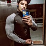 Paras Chhabra Instagram - Zipper by @muscletorque.shop #paidpromotion #muscletorque #bigmuscles #paraschhabra #rising #star #mtv #ruthless #king #splitsvilla #raw #winner