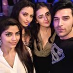 Paras Chhabra Instagram - It was an amazing night with the team KARNA SANGINI.. we work hard and then party harder.... Love you guys... And now it's time to rise.... @ambujmathur1 @aashimgulati @kinshukvaidya54 @ravneetk_official @tejasswiprakash @thesushantmarya @rehaanroyofficial @devvrat_dc @sayantanighosh0609 @realrandheer #positive #positivevibes #actors #party #karnasangini #duryodhan #karna #bhanumati #urvi #arjun #mytho #starplus #9october #7pm #mahabharat #begins
