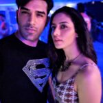 Paras Chhabra Instagram - It was an amazing night with the team KARNA SANGINI.. we work hard and then party harder.... Love you guys... And now it's time to rise.... @ambujmathur1 @aashimgulati @kinshukvaidya54 @ravneetk_official @tejasswiprakash @thesushantmarya @rehaanroyofficial @devvrat_dc @sayantanighosh0609 @realrandheer #positive #positivevibes #actors #party #karnasangini #duryodhan #karna #bhanumati #urvi #arjun #mytho #starplus #9october #7pm #mahabharat #begins