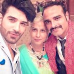 Paras Chhabra Instagram - 🤘😎 #family #love #mom #lovemom #mummasboys #mummasbaby #brotherhood #bigbrother #chhabrafamily #marriage #paraschhabra #mtv #splitsvilla #ruthless #king #raw #stayraw #illuminated #radheradhe #badhobahu #teji #jatta #instagram #instashot #instapics #instagood Delhi