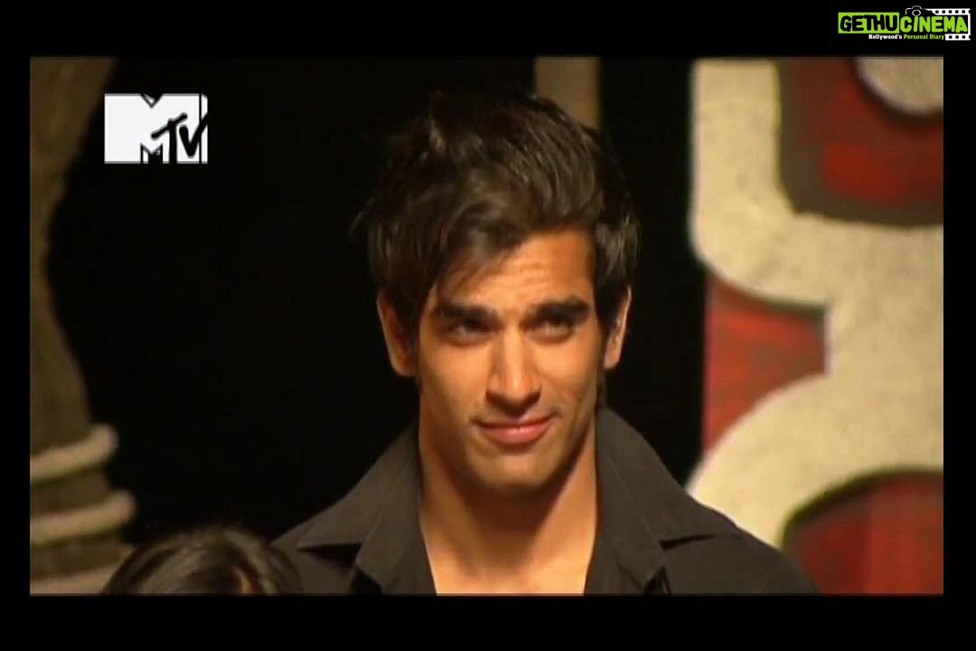 Paras Chhabra Instagram - You are bad idea but i like bad idea's 😈 #devil #smile #ruthless #king #splitsvilla #mtv #2012 #throwback #lovelydays #paraschhabra #throwback #winner #ultimateking #black #swag #pics #insta #holllywood #bollywood #realityshow #reality Noida, India