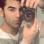 Paras Chhabra Instagram - Bhaav hum dete nhi... aur akad hum sehte nhi 🤘🤓 #camera #selfie #photography #paraschhabra #paraschhabraphotography #teji #badhobahu #king #splitsvilla #ruthless #instagram #instapic #instashot #swag #swagger #dapper #rising