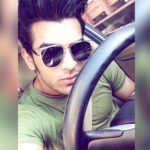 Paras Chhabra Instagram - It takes more than just a good looking body. You have got to have the heart and soul to go with it...🙇 #badhobahu #instashot #instagram #instapic #superman #teji #johnybravo #hairstyle #mtv #splistvilla #ruthless #king #dapper #swag #swagger #gogreen #fugazee #goodlooks #rising