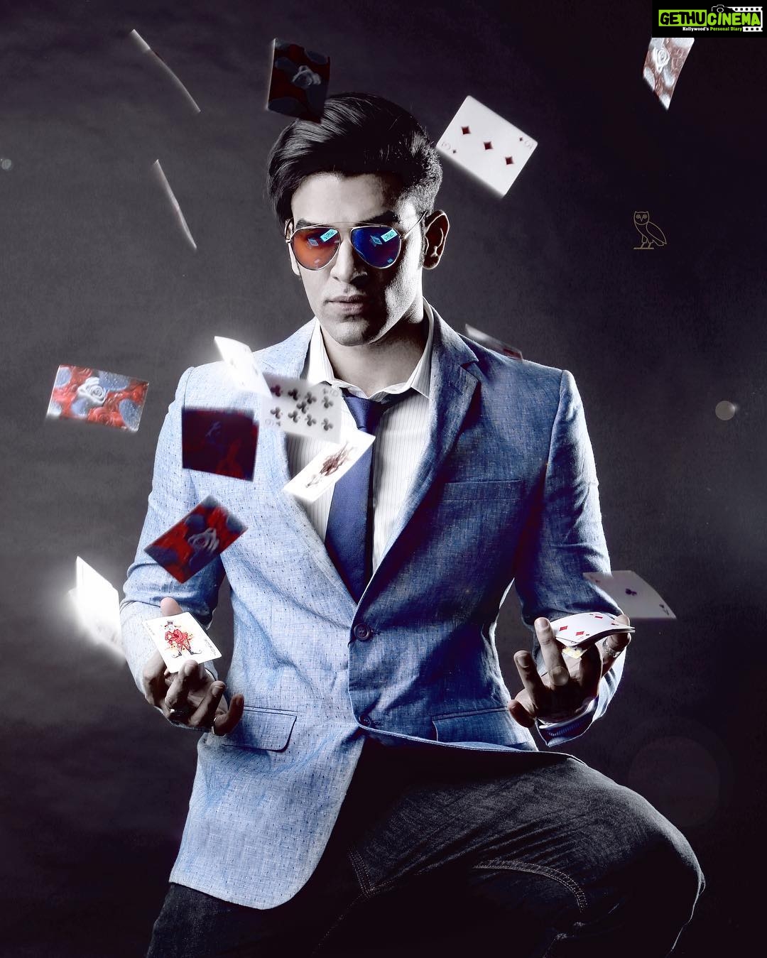 Paras Chhabra Instagram - Your ATTITUDE may hurt me... but mine can even KILL you.... 👌😈 Legit 𓅔 Photocredit:- @simplysaurab #mtv #picoftheday #instapic #timetorise #cards #ruthless #blue #twocolours #illuminate #superman