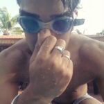Paras Chhabra Instagram - Thats a fucked up diving 😂😂😂 @yourshitphotos favourite.. #throwback splitsvilla 8 #harekrishna #mtv #splitsvilla8 #paraschhabra #bestoftheday #mtvsplitsvilla8 #celebrities #celebritiesofinstagram #celebritieswelove #celebrity #cute #famous #hollywood #inspired #likes #love #models #mustfollow #one #photoshoot #picoftheday #shouldfollow #star #style #superstar #instago #norelationshit #harharmahadev #radheradhe Goa, India
