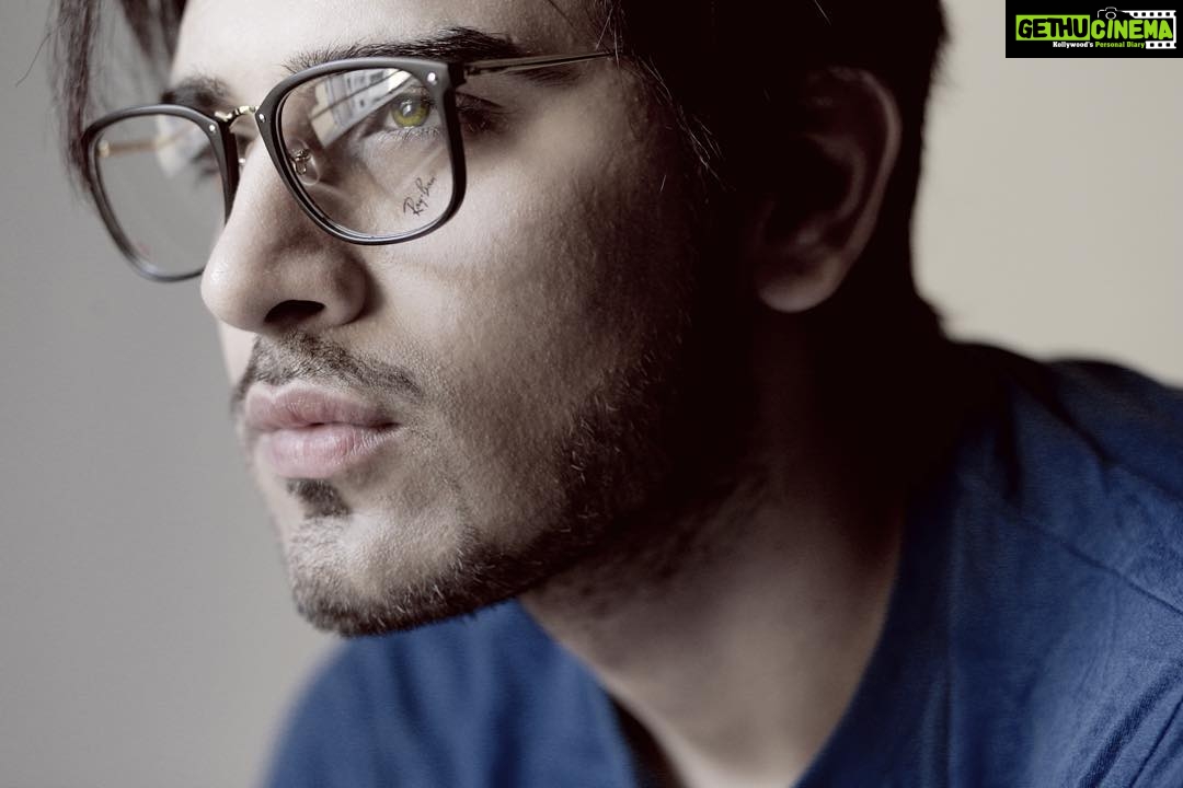 Paras Chhabra Instagram - Thanx for this cool Rayban glasses @uniqueandclassy01 I love them 🤓 Photography- @skmfotography #harekrishna #mtv #splitsvilla8 #paraschhabra #bestoftheday #mtvsplitsvilla8 #celebrities #celebritiesofinstagram #celebritieswelove #illuminati #celebrity #cute #famous #hollywood #inspired #likes #love #models #mustfollow #one #photoshoot #picoftheday #shouldfollow #star #style #superstar #instago #norelationshit #harharmahadev Viiking Trance Fitness