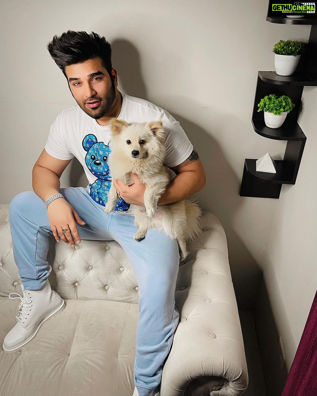 Paras Chhabra Instagram - 💪😎 #paraschhabra #parasarmy
