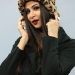 Parineeta Borthakur Instagram - Hat hat hat 🤠 And @nyor.in on my lips 👄 . . . #veganluxury #hat #leopardprint #nyorindia #Nyor #lipplumper #nyorplumpinglipcolor #parineetaborthakur