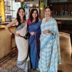 Parineeta Borthakur Instagram - We Three Borthakur Sisters! @priyangib @plabita.manu Both of them are shooting out of town 😭 But we are lucky to have each other and to be living in the same city. Touchwood! . . #borthakursisters #touchwood #sisterlove #priyangiborthakur #plabitaborthakur #parineetaborthakur #family #sisterreels #familyreels #reeloftheday