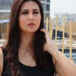 Parineeta Borthakur Instagram - Keenchi hai lakkeere is jameen pe par, na keencho dekho Beech mein do dilon ke yeh deewaarein Duniya mein kahin bhi, dard se koyi bhi, Thadpe to humko yahan pe, Ehsaas uske zakhmon ka ho ke, Apna bhi dil bhar bhar aaye roye aankhein... P.S- Photo is just an excuse to post the lyrics of this beautiful song (Gurus of Peace) One of my favorites ❣️ . . . #gurusofpeace #arrahman #nusratfatehalikhan #love #onlylovecanhealtheworld #parineetaborthakur #moodoftheday #indianactress Mumbai, Maharashtra