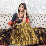 Parineeta Borthakur Instagram - Spam Alert! More pics coming 😅 Make-up and hair by @manash_rabha_makeover Photography by @unique_borah_photography Mekhela Sador by @handloom_hues & @pallabibaishya93 Jewellery by @ranjus_paridhan . . #parineetaborthakur #picoftheday #saturday #indianactress #assamesegirl #mekhelasador #assamesetraditionaldress Guwahati Assam India