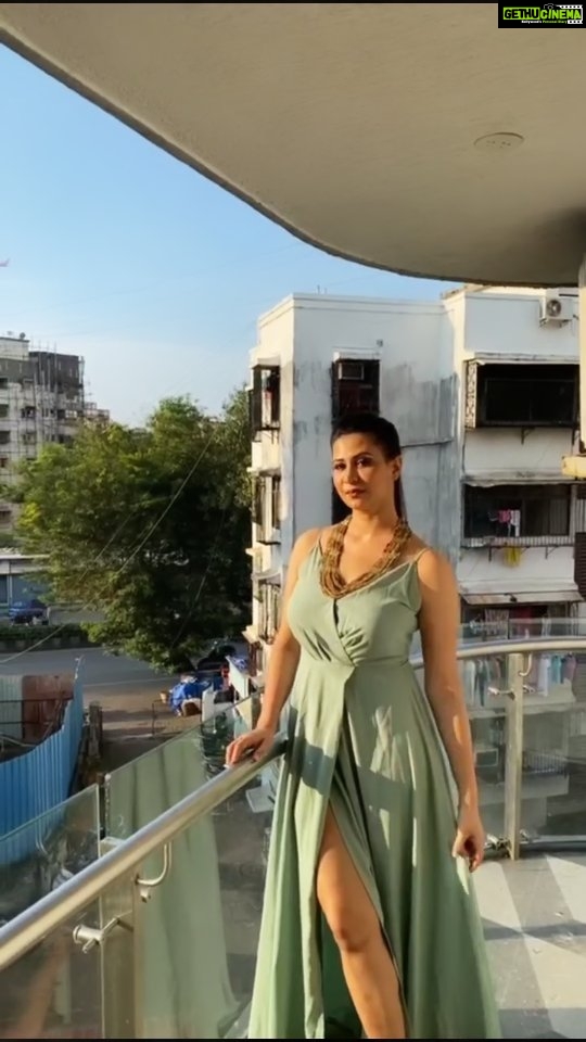 Parineeta Borthakur - 3.3K Likes - When you are confused about which photo to post, post all 😅
.
Make-up by @sarfrazshaikh805
Hair by @arpitaparmar_21
Styling by my most special @janvisabharwal
.
.
.
#reels #reelsofinstagram #reeloftheday #actor #actorslife #parineetaborthakur #bodypositive #assamese #indian #ott #goodvibes #comingsoon #happy
