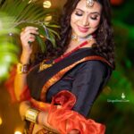 Parineeta Borthakur Instagram - Love & light Make-up & hair by @manash_rabha_makeover Photography by @unique_borah_photography Costume by @handloom_hues & @pallabibaishya93 Jewellery by @ranjus_paridhan . . #sunday #picoftheday #parineetaborthakur #indianactress #potraitphotography