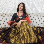 Parineeta Borthakur Instagram - Spam Alert! More pics coming 😅 Make-up and hair by @manash_rabha_makeover Photography by @unique_borah_photography Mekhela Sador by @handloom_hues & @pallabibaishya93 Jewellery by @ranjus_paridhan . . #parineetaborthakur #picoftheday #saturday #indianactress #assamesegirl #mekhelasador #assamesetraditionaldress Guwahati Assam India