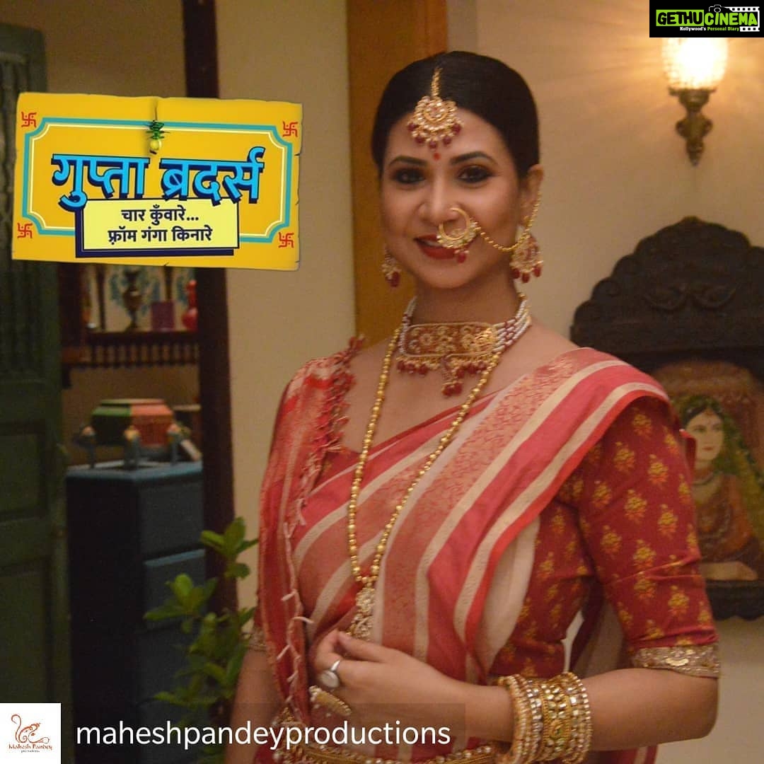 Parineeta Borthakur - 2.7K Likes - Reposted from @maheshpandeyproductions Tonight 9.30pm @starbharat
@immaheshpandey @madhumaheshpandey
@maheshpandeyproductions
.
.
#guptabrothers #newshow #parineetaborthakur #sanjaypandey #tonight #starbharat #maheshpandeyproductions