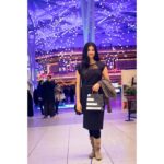Parineeta Borthakur Instagram - #Throwbackthursday - Everytime I go shopping, I end up buying only make-up 😅 📸 @abyjitphoto . . #kuwait #avenuemallkuwait #makeupshopping Kuwait My Love