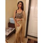 Parineeta Borthakur Instagram - Two years back, this week. Wearing a watch gifted to me by a girl called Kalyani, who came all the way to meet me on my birthday during Swaragini 🤗. . . #bepannaah #bepannahdiaries #mymakeuproom #anjanahooda #memories #feltlikesharing