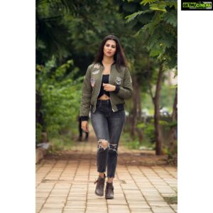 Parineeta Borthakur Instagram - Moving forward means, taking one step at a time...
.
.
📸 @abyjitphoto
.
#mood #instamood #july