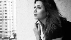 Parineeta Borthakur Instagram - Black & White
.
📸@nupurok 
#home #imissyou