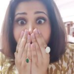 Parineeta Borthakur Instagram - My reaction when someone opens the @nyor.in Plumping Lip Color by pulling the cap 😅