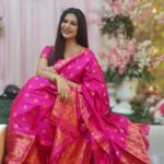 Parineeta Borthakur Instagram - বিয়া ঘৰ 🤳@mouchumisharma333 . . . . #assameselook #assamesewedding #mekhelasador #paatsilk #pink #allpink #picoftheday #Weddings #poser #casualclick #informalpic #parineetaborthakur
