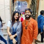 Parineeta Borthakur Instagram - होशियारी छीन लेगी ख़्वाब सारे, लुत्फ़ जो भी है,वो नादानी में हैं🌷 Whenever I meet you, you give me the feel of a lotus flower .. Remain in the world, act in the world, do whatsoever is needful, and yet remain transcendental, aloof, detached, a lotus flower in the pond. As the lotus rises on its stalk unsoiled by the mud and water, so the wise one speaks of peace and is unstained by the opinions of the world. That's you sister 🌷🌼 Happy women's day #parineetaborthakur #brosislove #gopi #vaishnava #meretogiridhargopal #meerabai #iamsharnagat #womensday #jayradharaman #jaygaur #jaynarsimha #jaigurudev Shri Radharaman dev ju