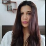 Parineeta Borthakur Instagram - MUSE is really my everyday product. You don't need to apply anything else 😅 Reposted from @nyor.in In just 10 mins oomph up your look with our plumpers! Get thicker and fuller lips upto 6 hours! Website Link in bio. . . . #Nyor #NyorLipPlumpers #NyorLips #Vegan #VeganProducts #VeganBeautyProducts #MakeupArtists #MakeupLove #Reels #InstagramReels #ReelItFeelIt #InstagramReel #InstagramReelIdeas #lazyday #InstagramReelSongs #Trending #ReelTrending #TrendingOnReels #ReelSongs #ReelItFeelIt #Reelstagram #October #OctoberReel #Parineeta #ParineetaBorthakur #Weddings #BirthdayLook #FestiveLooks #Style #WeddingReels